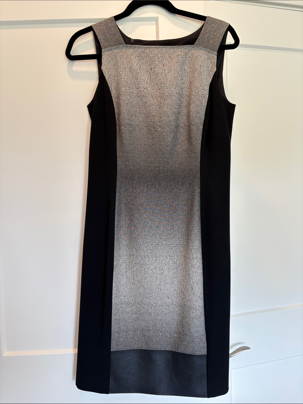 Lafayette 148 New York Black and Gray Textured Panel Sheath Dress size 4